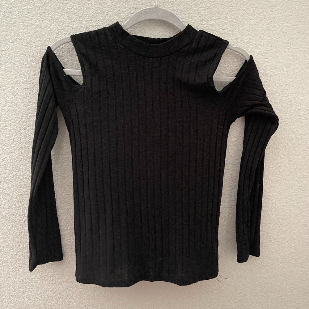 American Eagle - Black Shoulder Cutout Longsleeve
